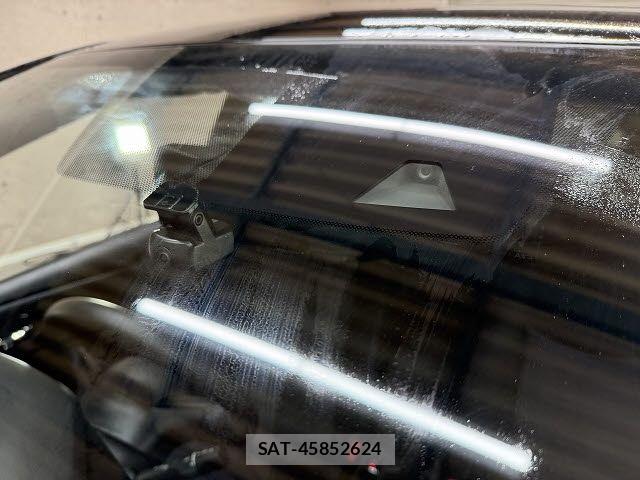 Nissan LEAF 2021-08 8780798-5