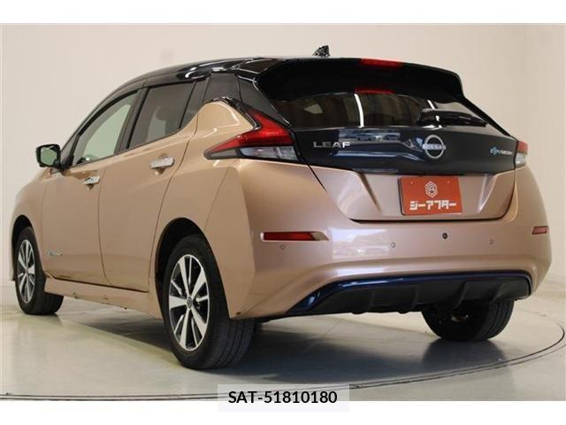 Nissan LEAF 2021-10 8780788-10