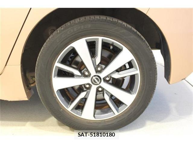 Nissan LEAF 2021-10 8780788-24