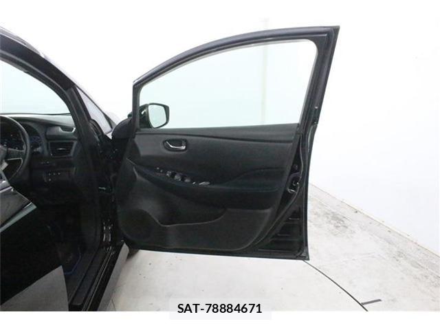 Nissan LEAF 2020-11 8780791-27