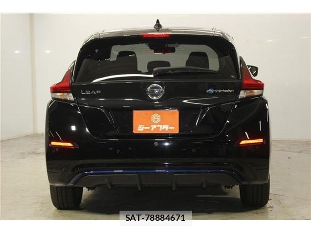 Nissan LEAF 2020-11 8780791-5