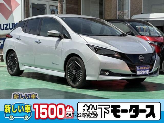 Nissan LEAF 2023-10 8796406-0