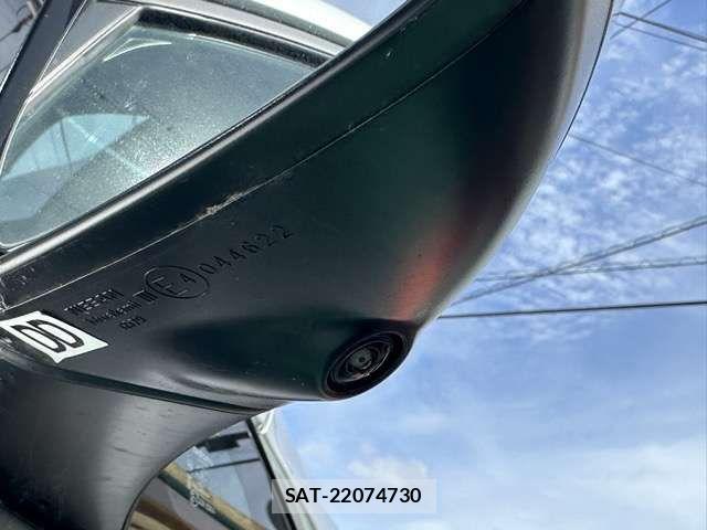 Nissan LEAF 2023-10 8796406-14