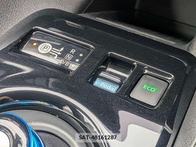 Nissan LEAF 2022-01 8796407-12
