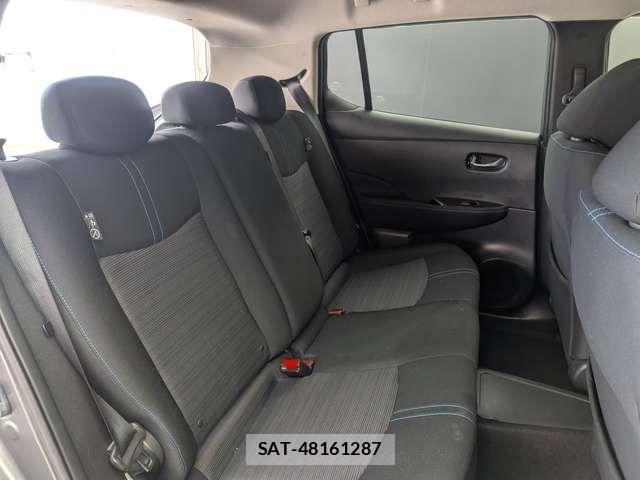 Nissan LEAF 2022-01 8796407-16