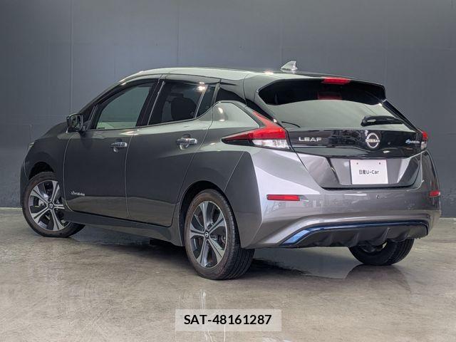 Nissan LEAF 2022-01 8796407-22