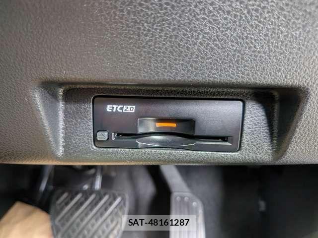 Nissan LEAF 2022-01 8796407-7
