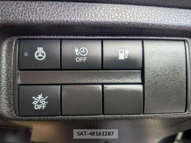 Nissan LEAF 2022-01 8796407-8