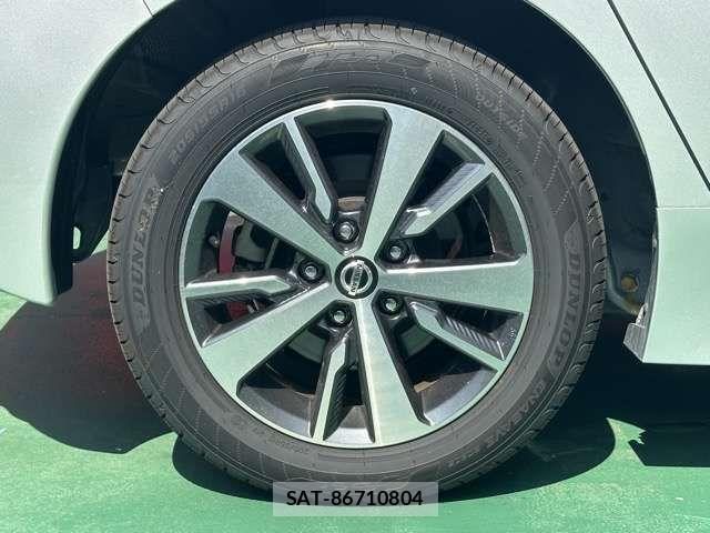 Nissan LEAF 2019-07 8796408-12