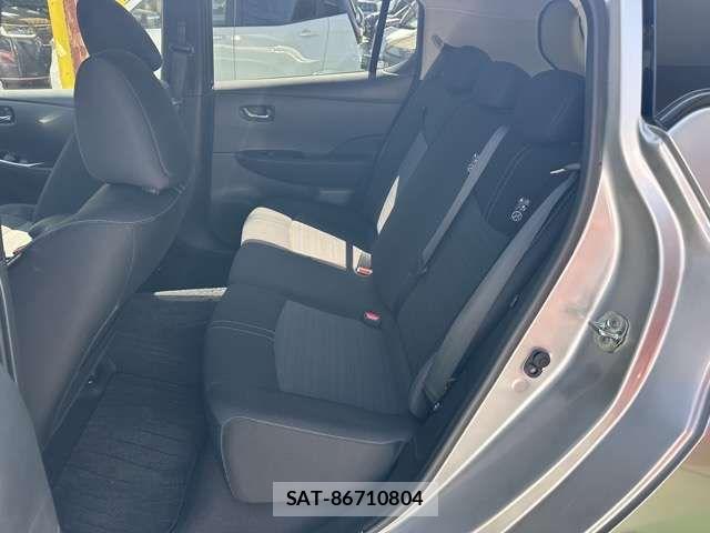Nissan LEAF 2019-07 8796408-5