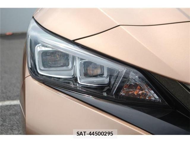 Nissan LEAF 2022-01 8796410-13