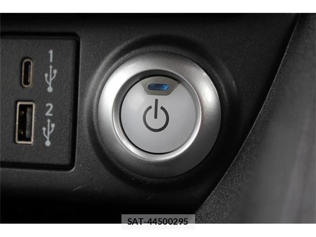 Nissan LEAF 2022-01 8796410-24