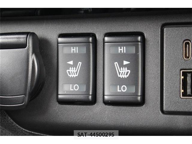 Nissan LEAF 2022-01 8796410-4