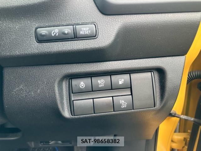 Nissan LEAF 2018-02 8796414-10