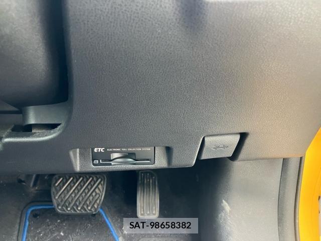 Nissan LEAF 2018-02 8796414-11