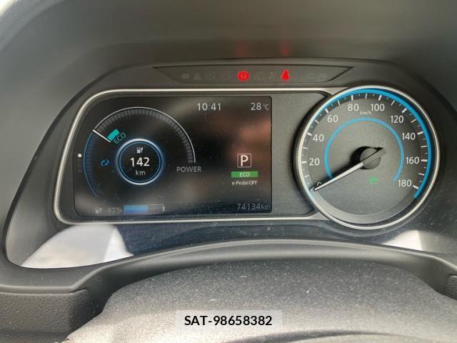 Nissan LEAF 2018-02 8796414-12