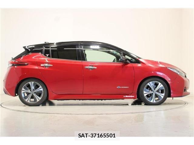 Nissan LEAF 2020-03 8796409-12