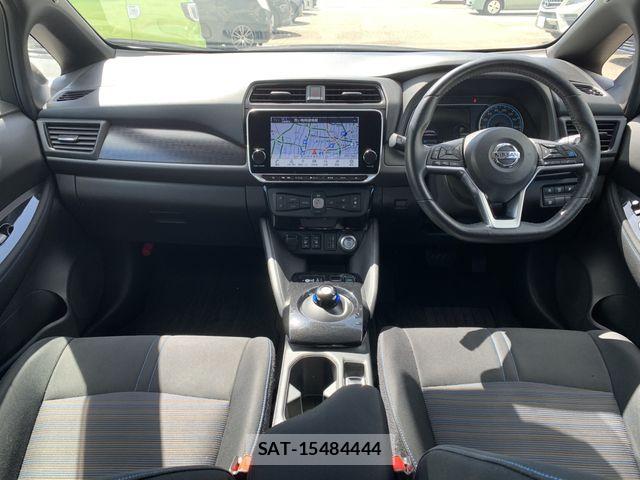 Nissan LEAF 2020-03 8796412-1