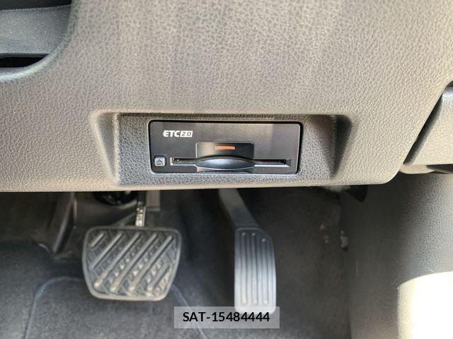 Nissan LEAF 2020-03 8796412-19