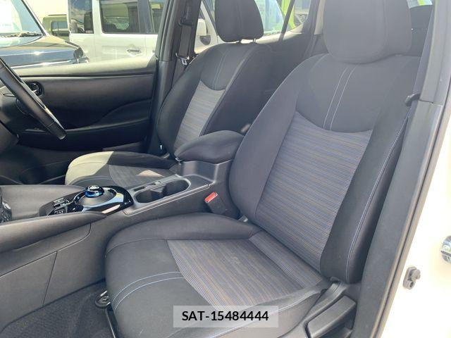 Nissan LEAF 2020-03 8796412-23