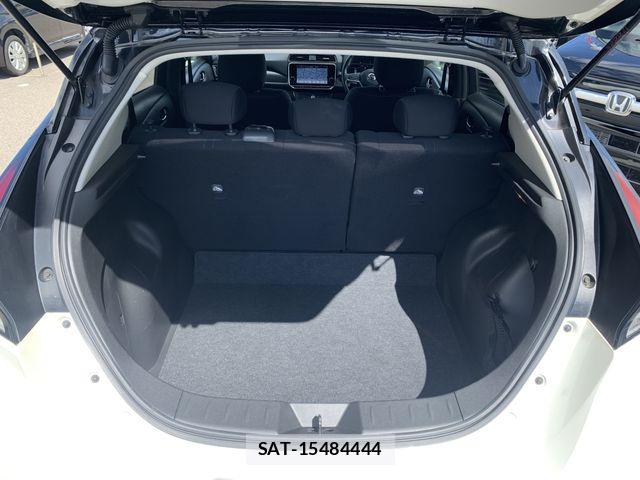 Nissan LEAF 2020-03 8796412-25