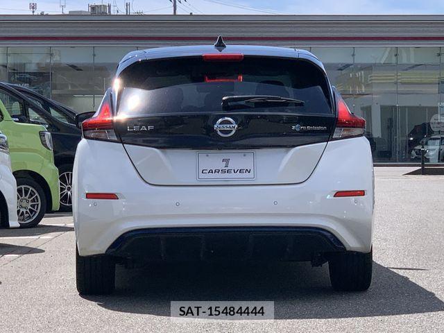 Nissan LEAF 2020-03 8796412-6