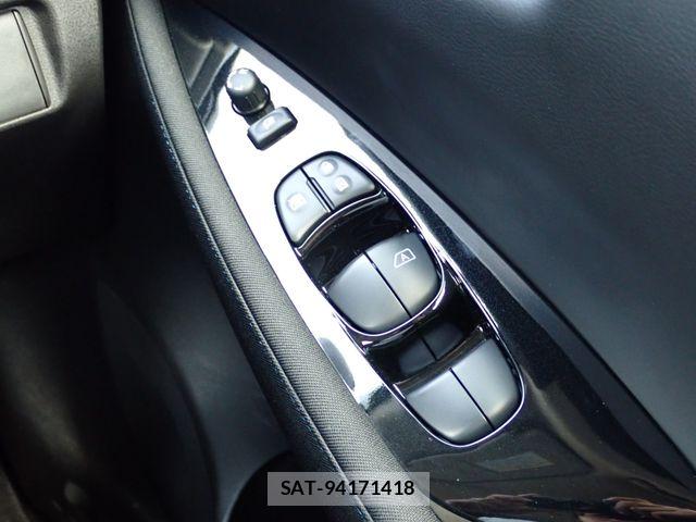 Nissan LEAF 2021-04 8796405-25