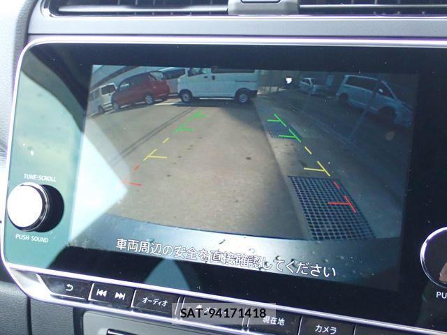 Nissan LEAF 2021-04 8796405-7