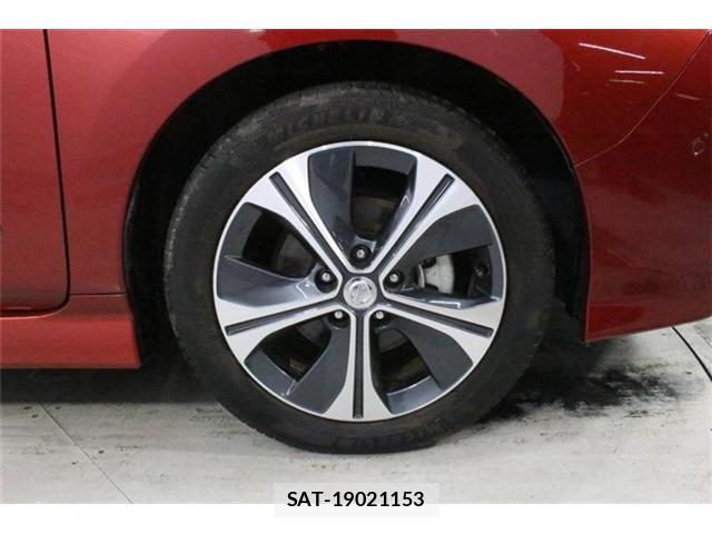 Nissan LEAF 2017-12 8796413-22