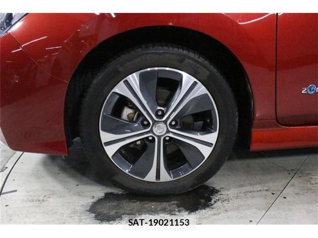 Nissan LEAF 2017-12 8796413-23
