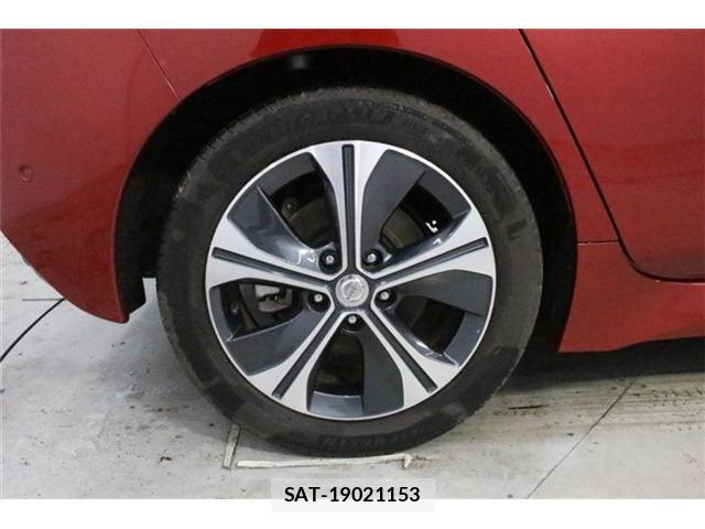 Nissan LEAF 2017-12 8796413-25