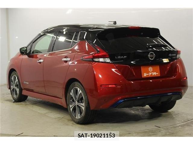 Nissan LEAF 2017-12 8796413-6