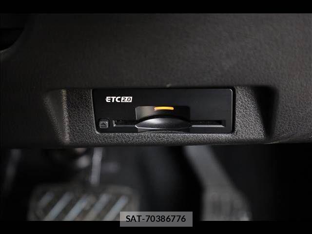Nissan LEAF 2020-02 8796411-16