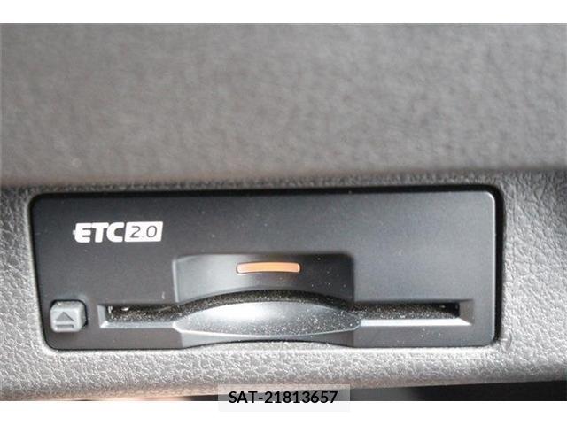 Nissan LEAF 2021-06 8829855-25