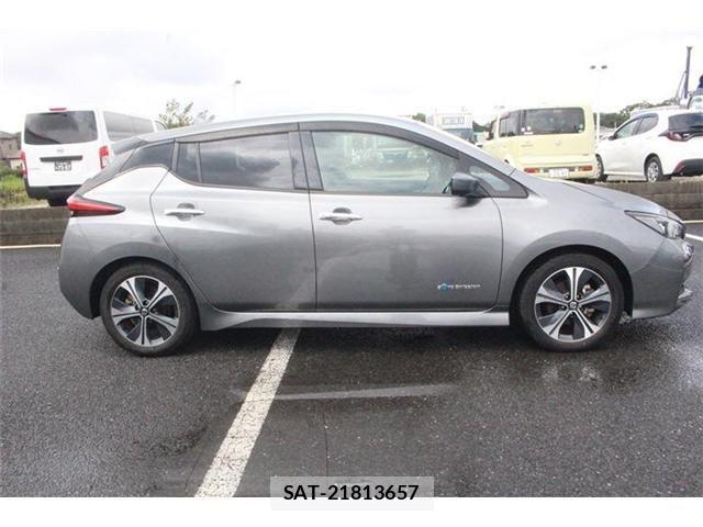 Nissan LEAF 2021-06 8829855-8
