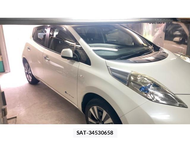 Nissan LEAF 2013-10 8829858-1