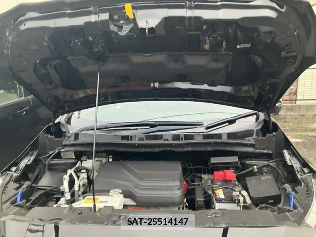 Nissan LEAF 2018-08 8829857-9