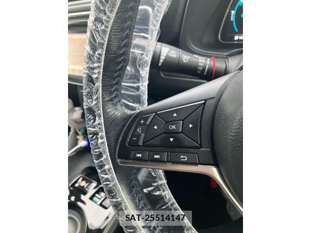 Nissan LEAF 2018-08 8829857-22