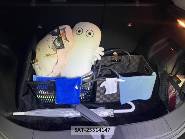Nissan LEAF 2018-08 8829857-26