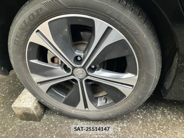 Nissan LEAF 2018-08 8829857-7