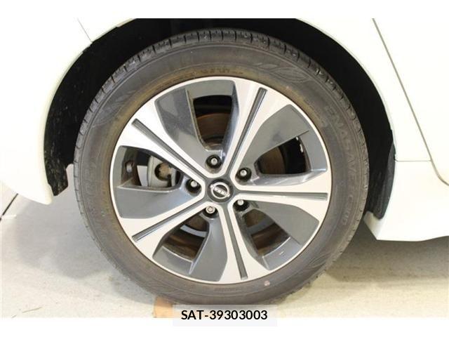 Nissan LEAF 2022-01 8829854-22