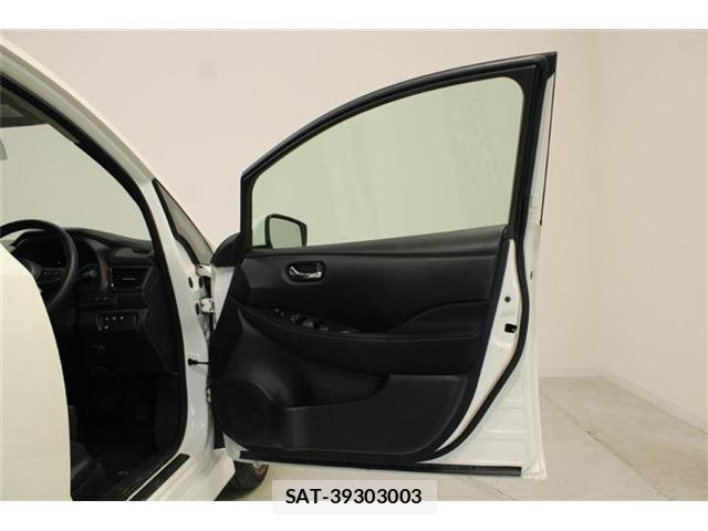 Nissan LEAF 2022-01 8829854-27
