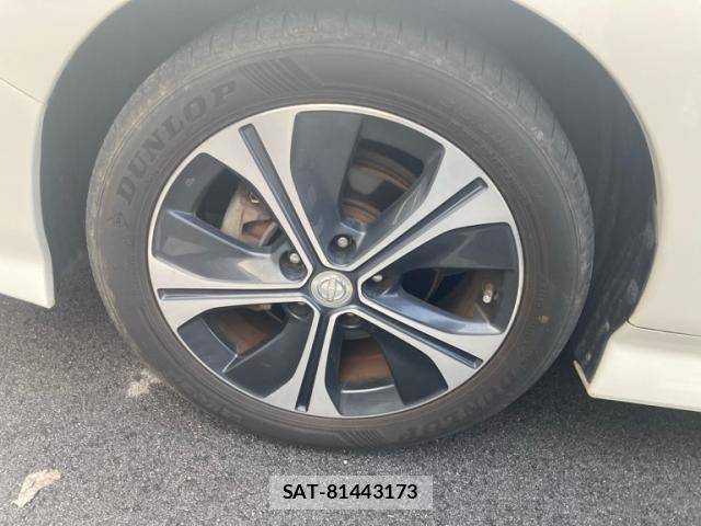 Nissan LEAF 2017-10 8829856-7