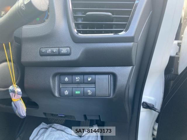 Nissan LEAF 2017-10 8829856-10