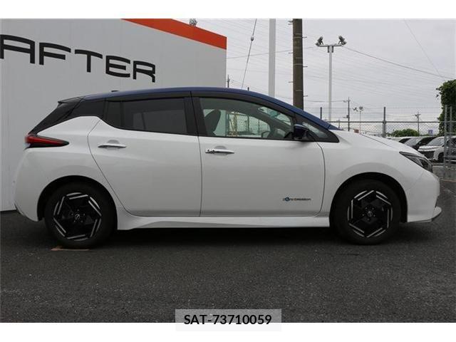 Nissan LEAF 2022-12 8829853-3