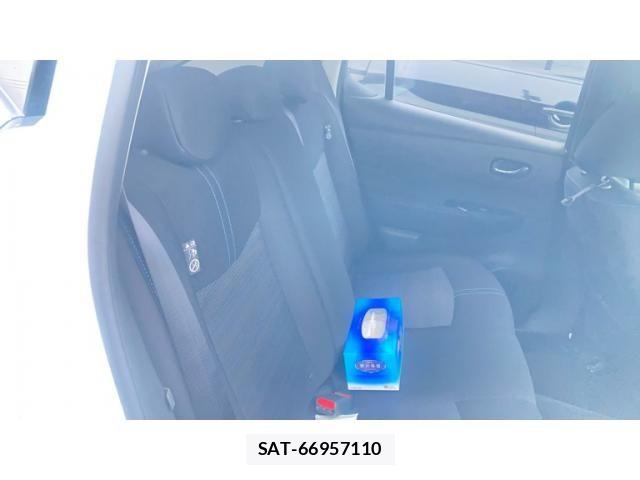 Nissan LEAF 2018-01 8849528-15
