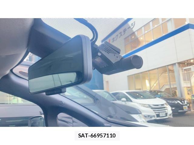 Nissan LEAF 2018-01 8849528-26