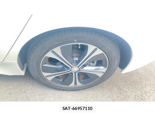 Nissan LEAF 2018-01 8849528-5