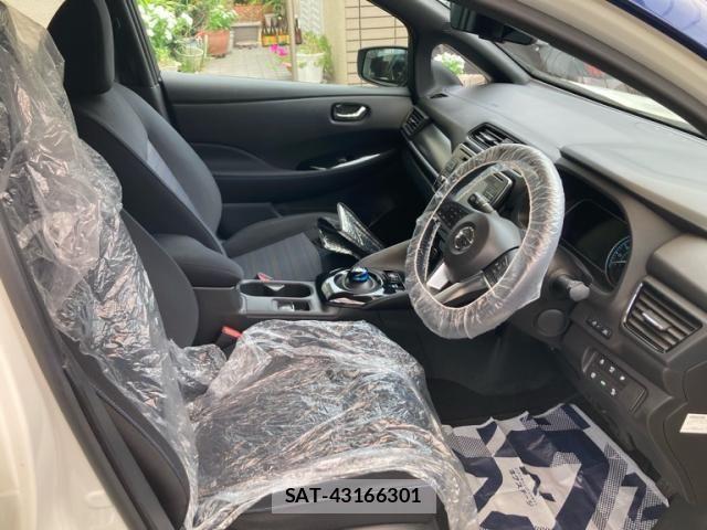Nissan LEAF 2018-02 8847962-14