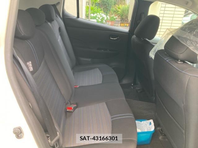 Nissan LEAF 2018-02 8847962-15